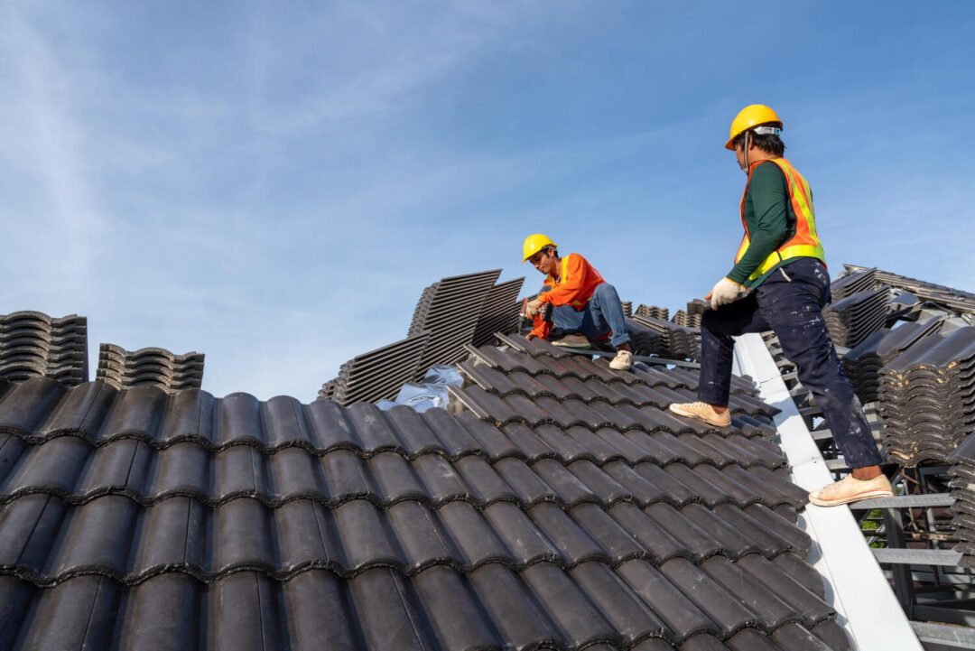 Revitalizing Roofs: A Comprehensive Repair Endeavor